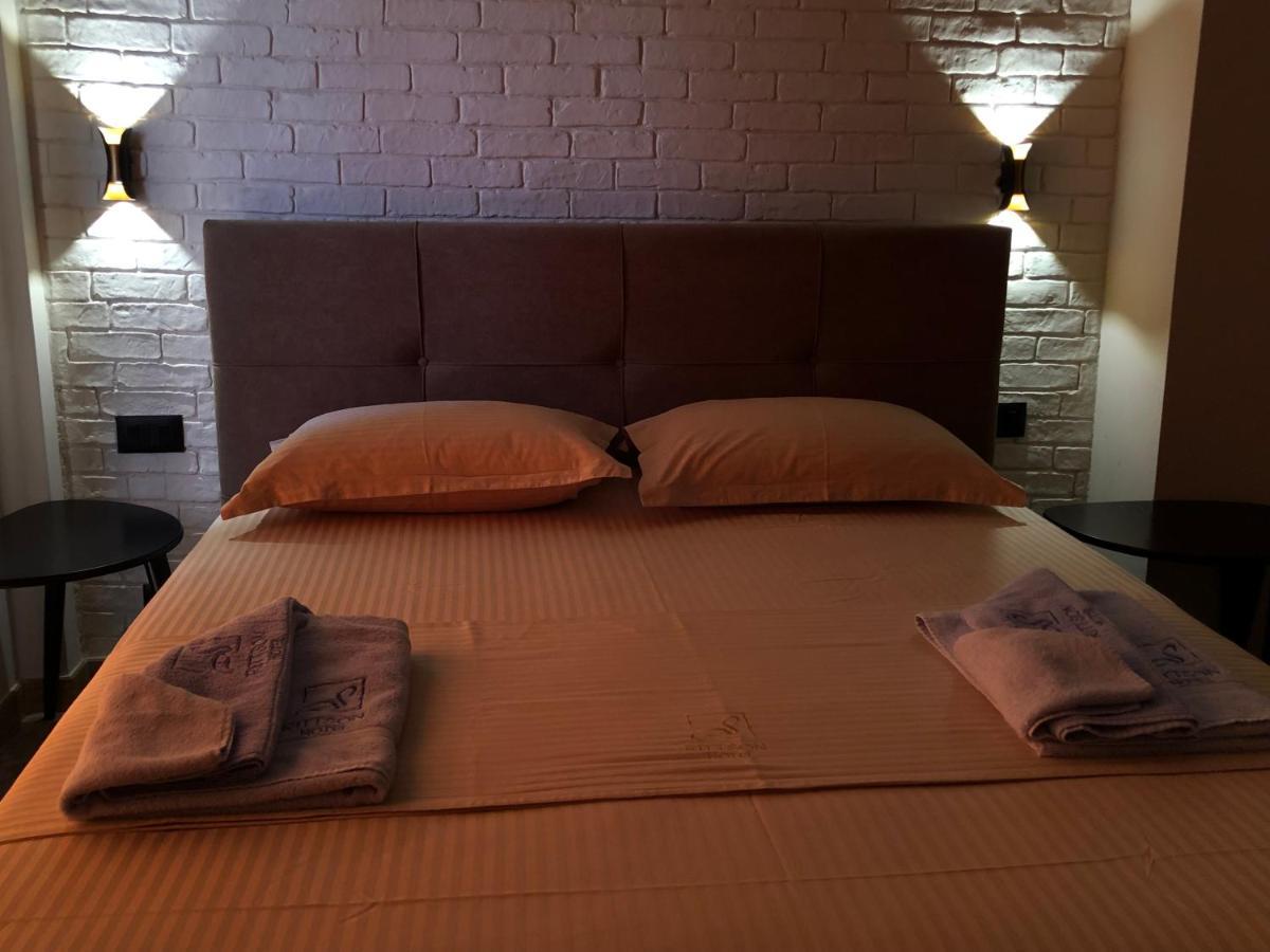 Ritson Hotel Вльора Екстер'єр фото