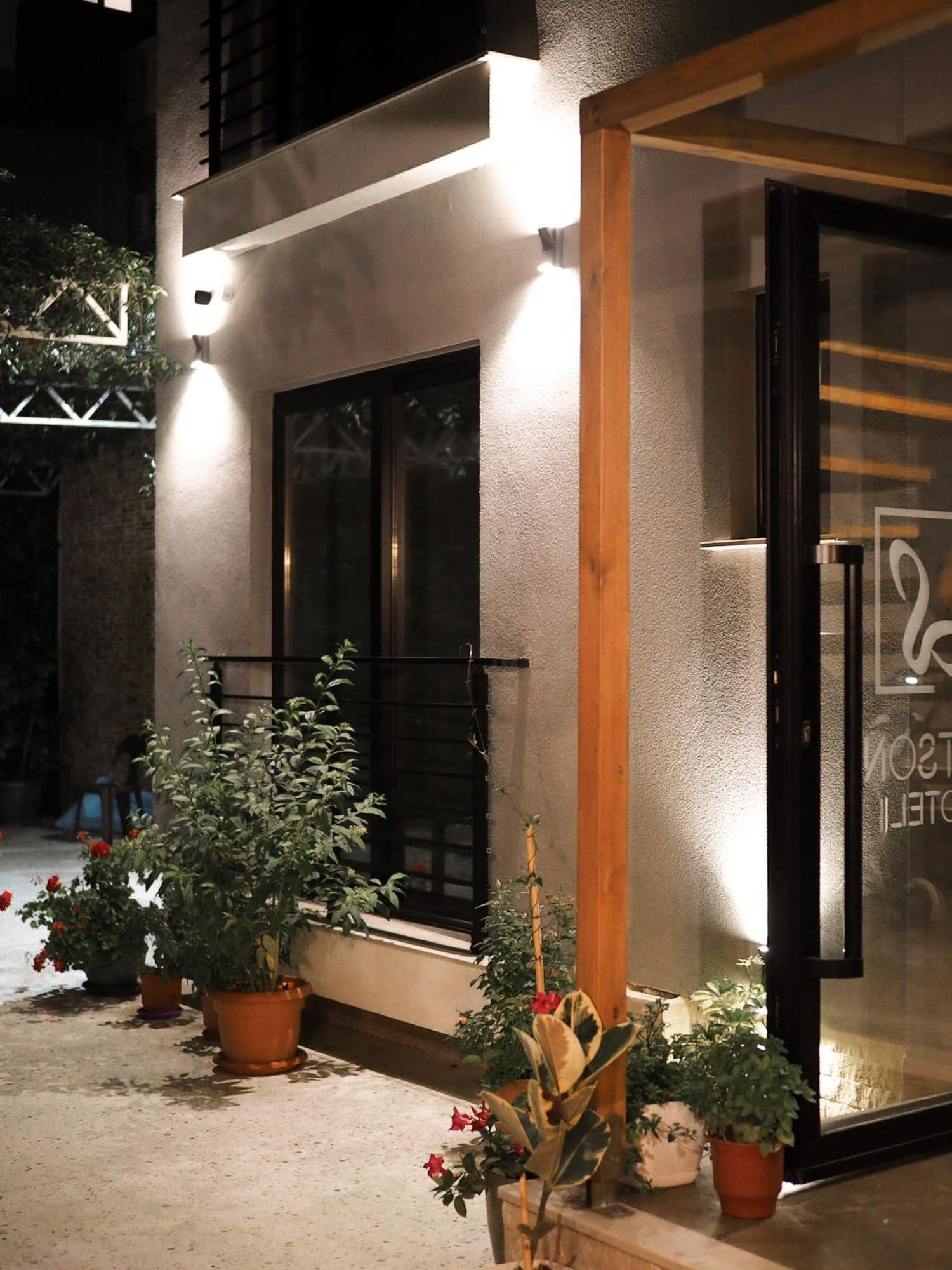 Ritson Hotel Вльора Екстер'єр фото